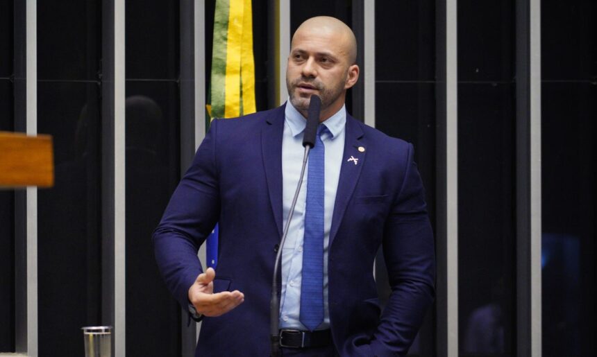 Moraes nega perdão da pena a ex-deputado Daniel Silveira