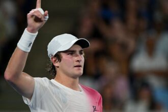 João Fonseca arranca classificação às semis do ATP de Buenos Aires