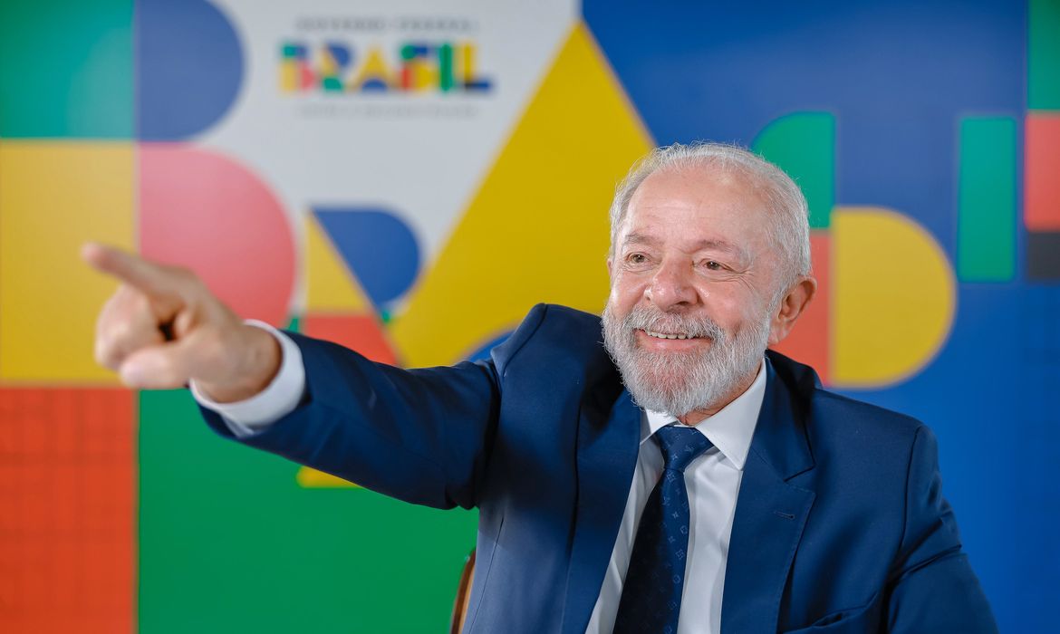 “Vamos baixar o custo de vida”, afirma Lula