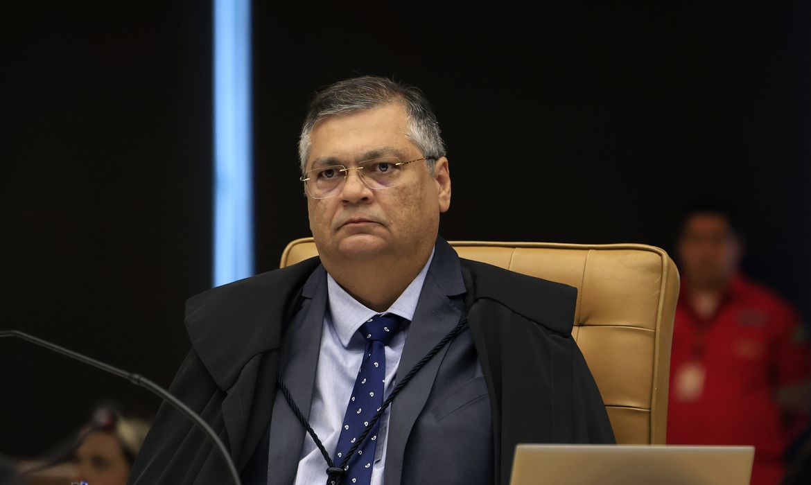 Dino suspende pagamento de emendas para duas entidades