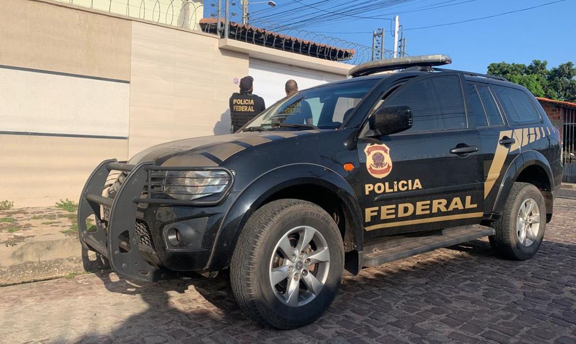 Polícia Federal prende foragido por tráfico de drogas no Rio