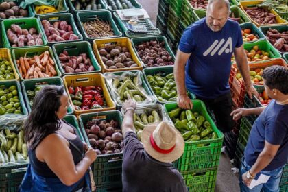 Inflação dos alimentos é explicada por menos oferta, diz IBGE