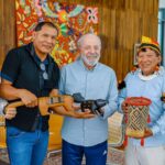 lula-recebe-indigenas-do-xingu-e-promete-visita-ao-territorio