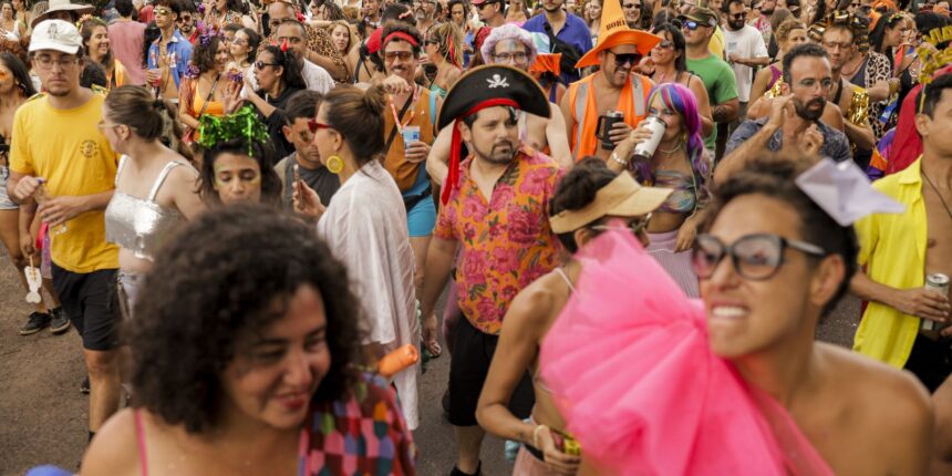 carnaval-do-df-tem-misturas-de-ritmos-e-mudanca-de-percursos-de-blocos