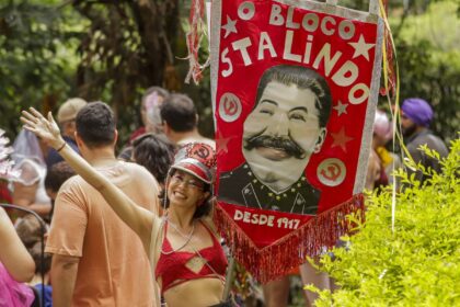 poema-charada-convida-folioes-para-cortejo-de-carnaval-em-brasilia