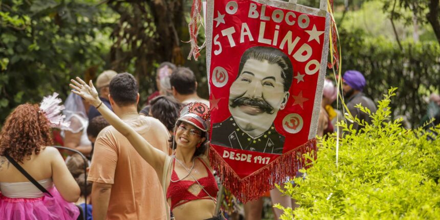 poema-charada-convida-folioes-para-cortejo-de-carnaval-em-brasilia