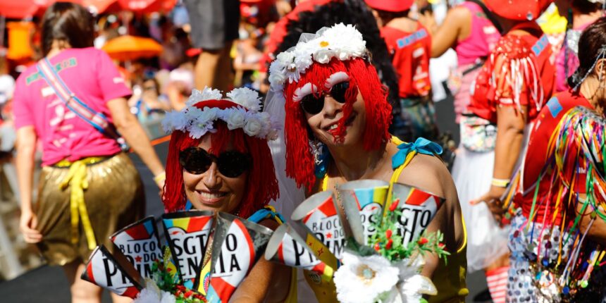 carnaval-2025:-confira-os-blocos-de-rua-do-rio-neste-domingo