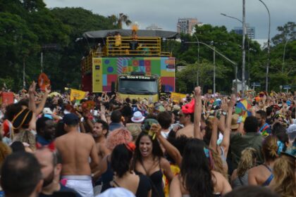 carnaval-em-salvador-comemora-os-40-anos-da-axe-music