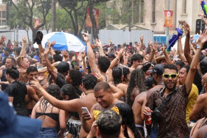 carnaval-2025:-confira-a-programacao-de-blocos-nesta-terca-no-rio