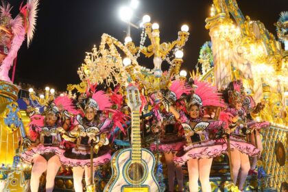 seis-escolas-voltam-hoje-ao-sambodromo-do-rio-para-desfile-das-campeas