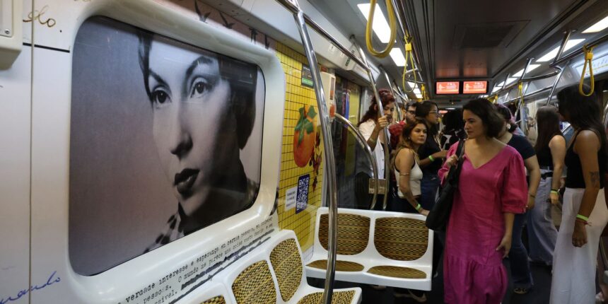 estacao-de-metro-em-sao-paulo-recebe-mostra-de-clarice-lispector