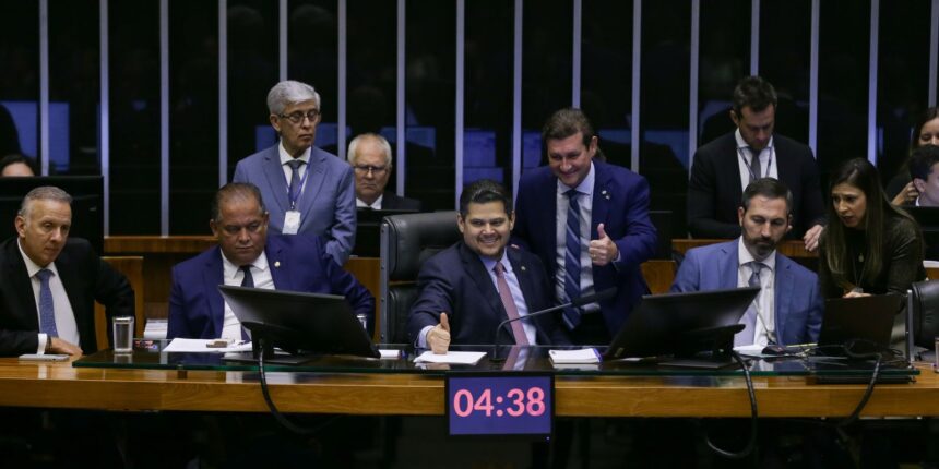 congresso-aprova-novas-regras-para-pagamento-de-emendas-parlamentares