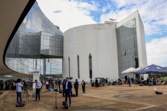 stf-decide-hoje-se-bolsonaro-e-aliados-viram-reus-pela-trama-golpista
