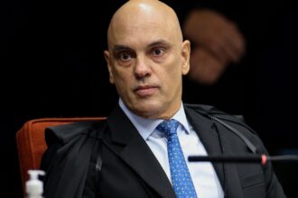 moraes-vota-para-que-bolsonaro-seja-reu-por-tentativa-de-golpe