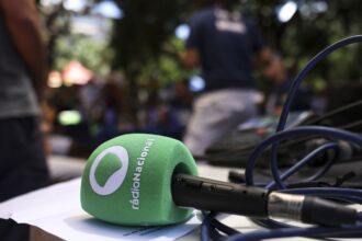 radio-nacional-estreia-faixa-internacional-em-espanhol-e-ingles