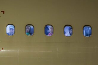 maior-parte-de-repatriados-dos-eua-e-transportada-para-minas