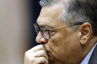 dino-suspende-emendas-para-universidades-e-fundacoes-de-oito-estados