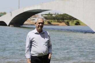 nilmario-miranda:-familias-recebem-novas-certidoes-de-obito-em-abril
