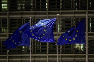uniao-europeia-busca-unidade-em-primeira-acao-contra-tarifas-de-trump