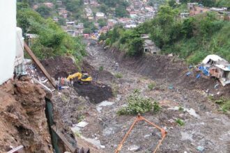 apos-15-anos,-sobreviventes-contam-traumas-de-temporais-em-niteroi