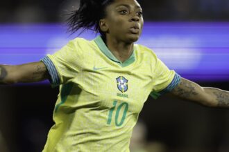 brasil-conquista-vitoria-historica-sobre-os-eua-no-futebol-feminino