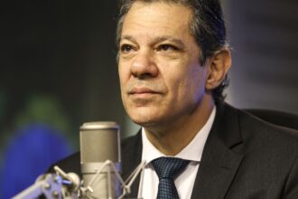 haddad:-fazenda-ainda-nao-estuda-ampliacao-de-isencao-de-conta-de-luz