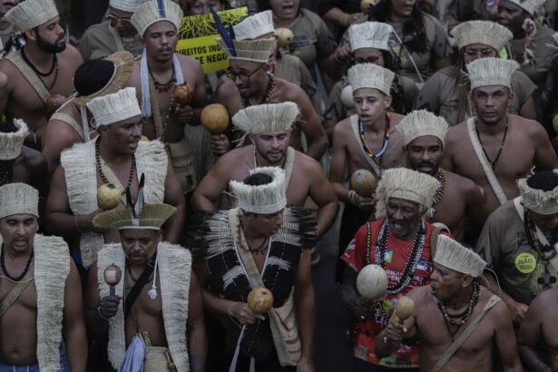 abril-indigena-em-sp-tera-show,-manifesto-e-debates