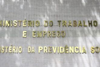 medicos-peritos-do-inss-voltam-ao-trabalho-nesta-segunda-feira