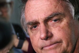 apos-cirurgia,-bolsonaro-segue-na-uti-sem-previsao-de-alta