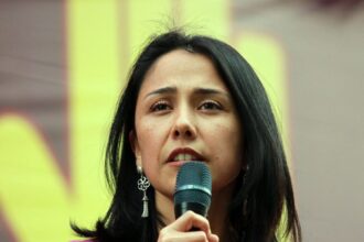 esposa-de-ex-presidente-do-peru-pede-asilo-ao-brasil-apos-condenacao