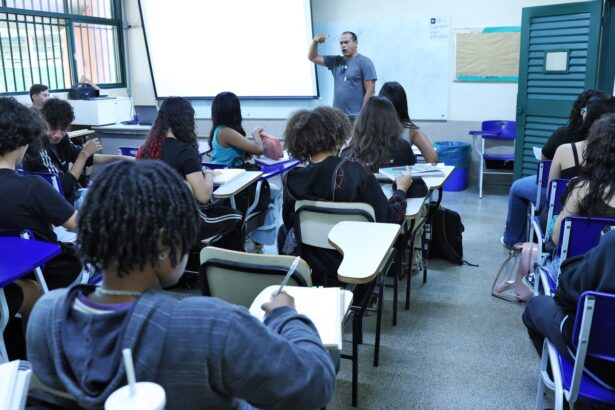 prazo-para-aderir-ao-enem-dos-docentes-termina-nesta-quinta-feira