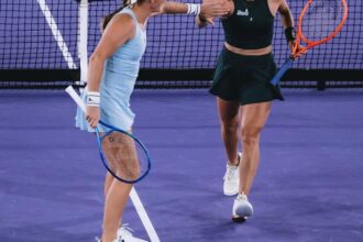 dupla-de-stefani-volta-a-vencer-e-avanca-a-semi-do-wta-de-stuttugart