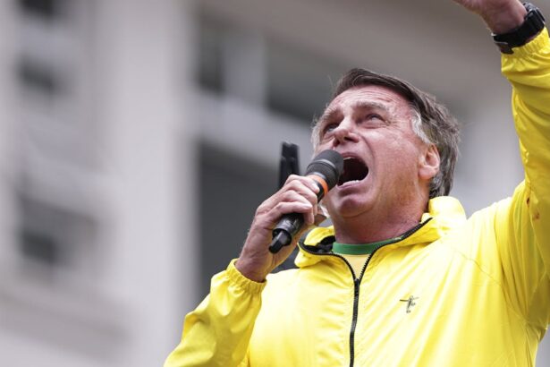 analise:-bolsonaro-usa-vitimizacao-e-campanha-por-anistia-para-tentar-driblar-justica