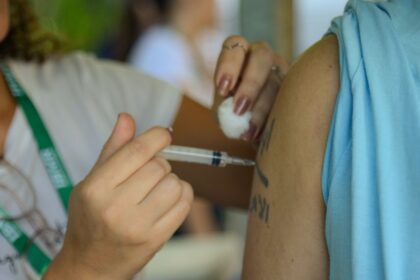 rio-amplia-vacinacao-da-gripe-para-os-maiores-de-6-meses-de-idade