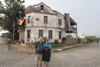 no-rs,-casarao-de-117-anos-resistiu-a-varias-enchentes-do-rio-taquari