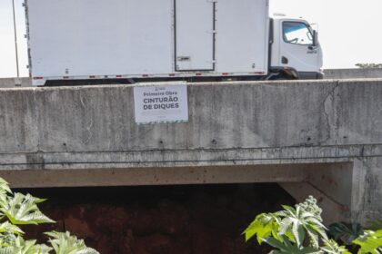moradores-de-canoas-se-unem-para-cobrar-obras-antienchentes