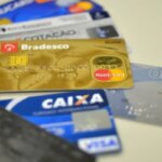 juros-do-cartao-de-credito-rotativo-avancam-e-chegam-a-445%-ao-ano