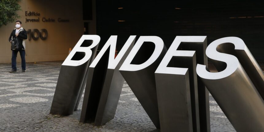 senado-autoriza-bndes-a-captar-r$-2,6-bilhoes-no-exterior