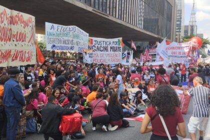 movimentos-sociais-fazem-ato-“combativo”-em-sp-pelo-dia-do-trabalhador