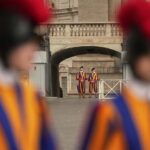 as-vesperas-do-conclave,-uma-analise-do-papel-diplomatico-do-vaticano-no-atual-cenario-de-guerras