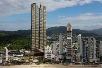 tv-brasil:-caminhos-da-reportagem-debate-impacto-de-arranha-ceus