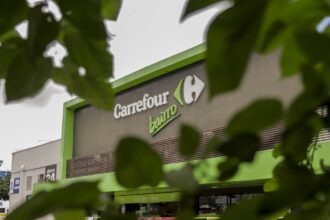 justica-torna-carrefour-reu-por-vazamento-de-oleo-diesel-em-santos