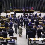 projeto-que-aumenta-numero-de-deputados-para-531-tem-urgencia-aprovada