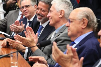 camara-instala-comissao-sobre-isencao-do-imposto-de-renda-ate-r$-5-mil