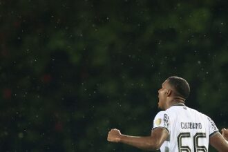 libertadores:-botafogo-joga-mal,-mas-arranca-vitoria-sobre-o-carabobo