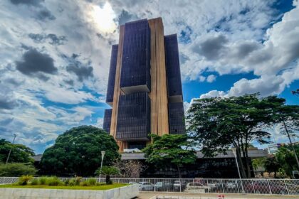 copom-eleva-juros-basicos-da-economia-para-14,75%-ao-ano