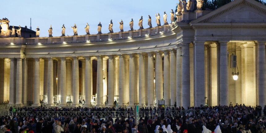 conclave:-vaticano-tem-fumaca-preta-apos-nova-votacao
