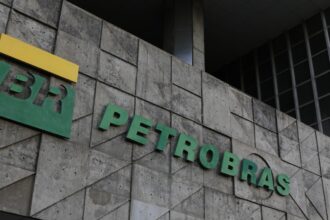 petrobras-anuncia-novos-pocos-e-retomada-de-fabricas-de-fertilizantes