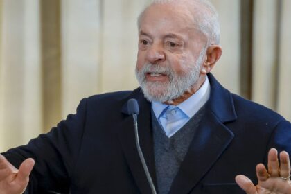 nenhum-aposentado-tera-prejuizo,-diz-lula-sobre-descontos-indevidos
