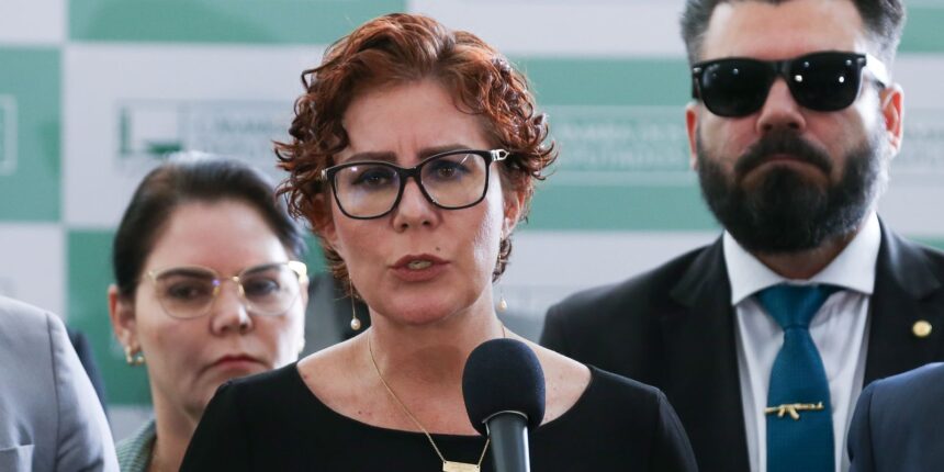 moraes-nega-suspensao-de-processo-contra-carla-zambelli 